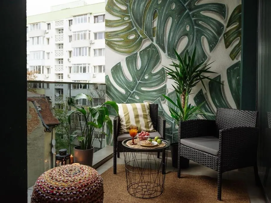 Central 14 Apartment - New Building & Parking location